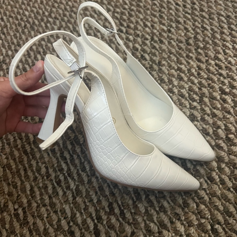Elegant White Croc-Embossed Slingback Heels